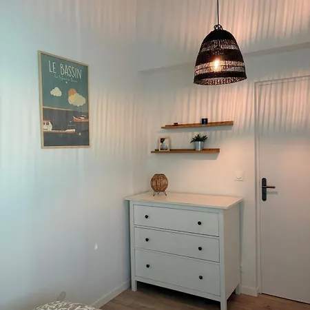 Cosy 1km From