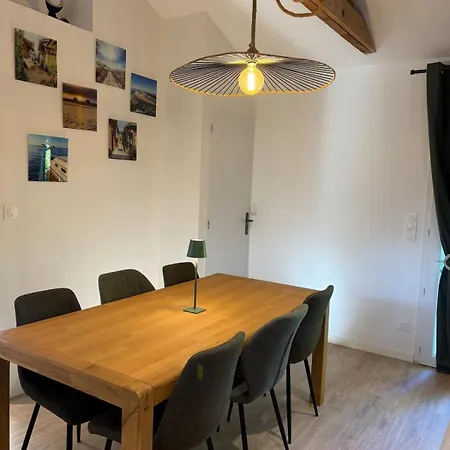 Holiday home Cosy 1km From *