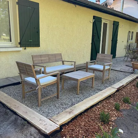 Cosy 1km From Holiday home