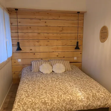 בית נופש Cosy 1km From גוז'אן-מסטרה