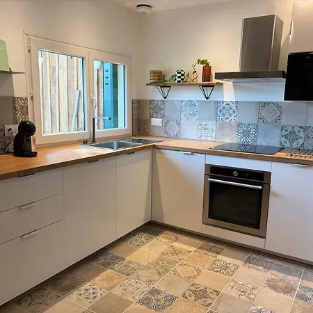 Cosy 1km From בית נופש *