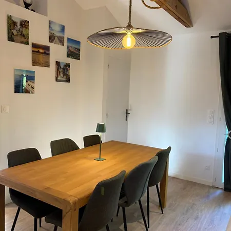 Cosy 1km From בית נופש